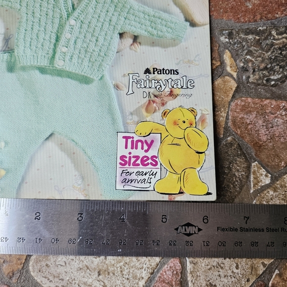 Vintage Patons Fairytale Early Arrivals Knitting Pattern Book, Preowned - Picture 9 of 9